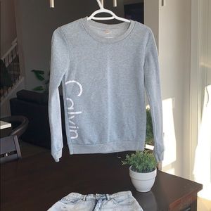 Calvin Klein sweat shirt